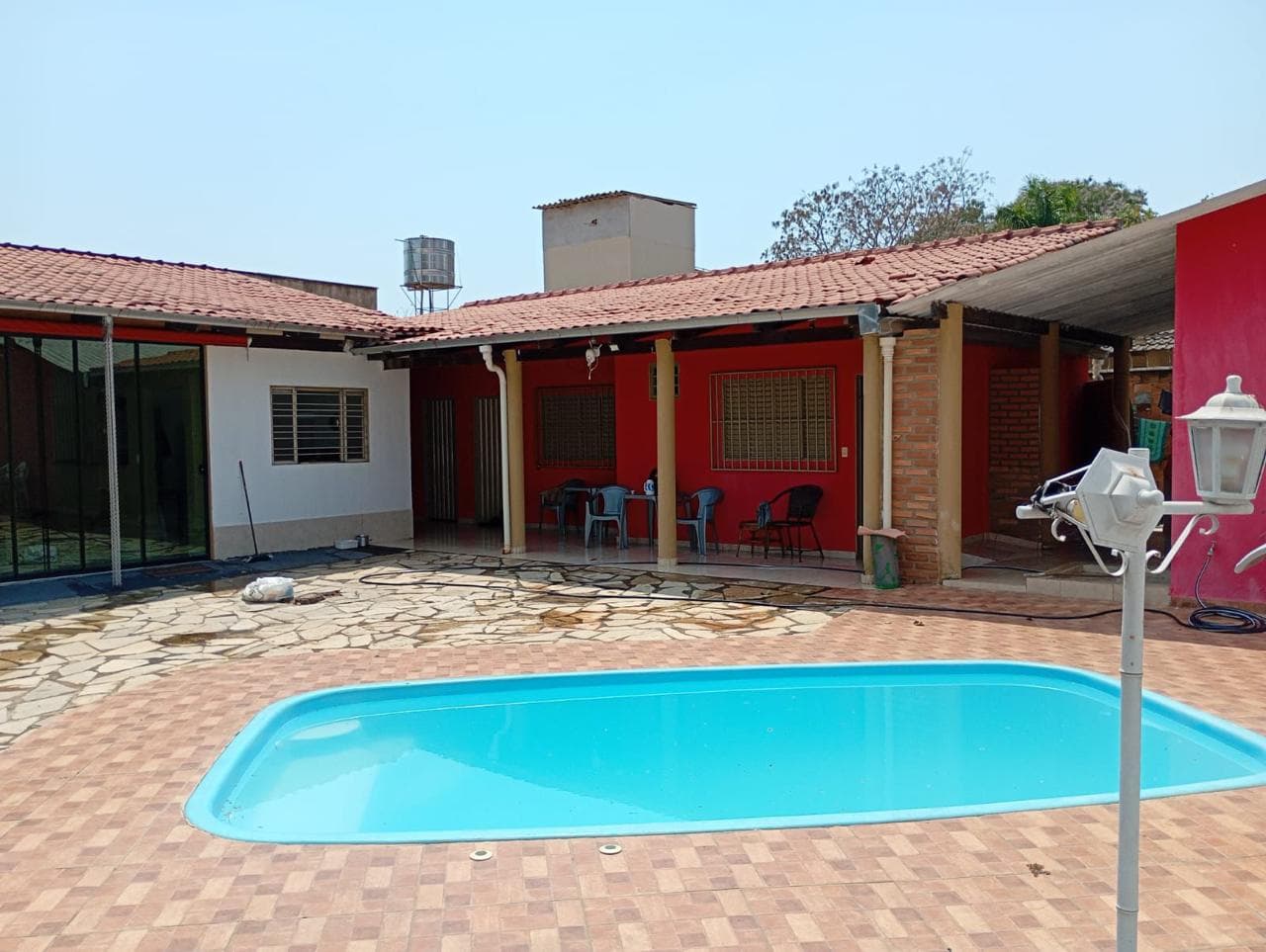 Casa c/ Piscina em Aruanã